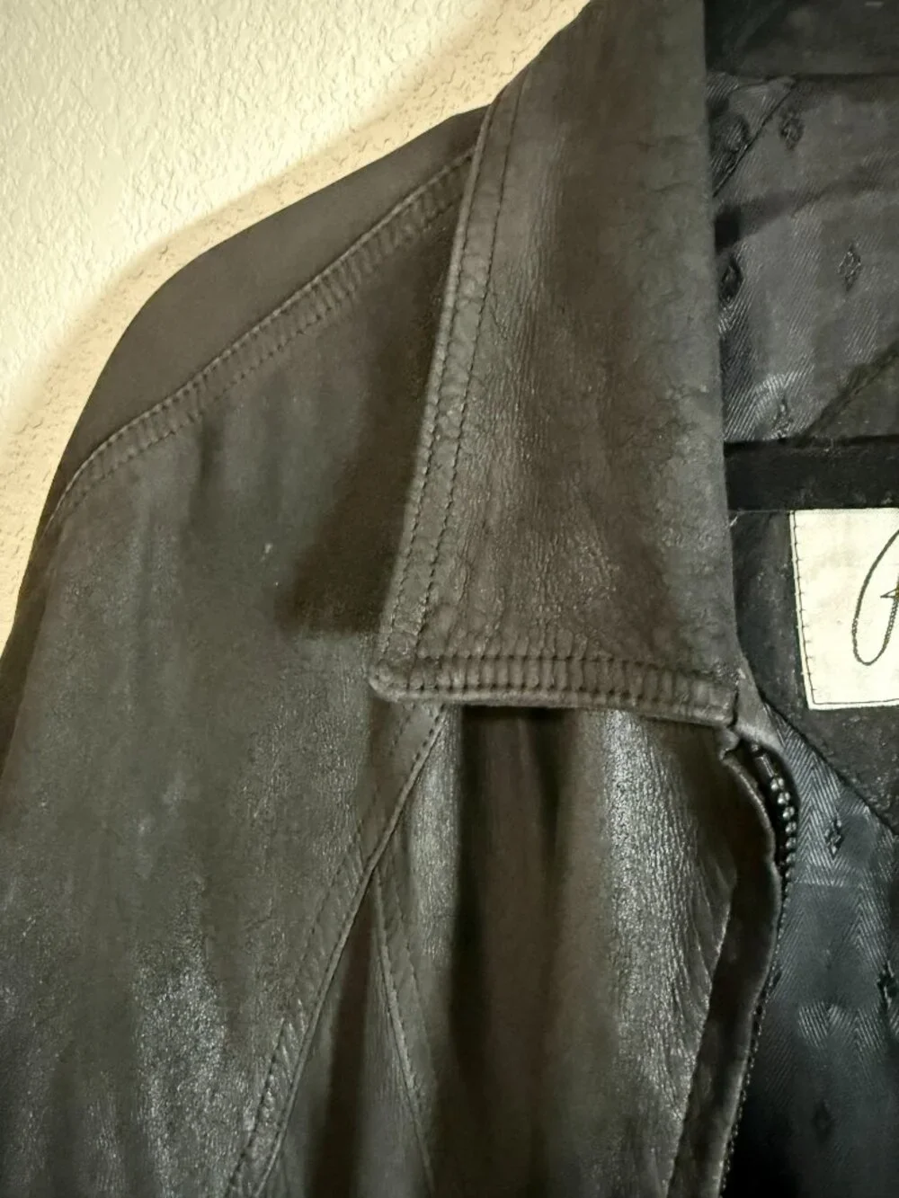 Remy Leather classic vintage